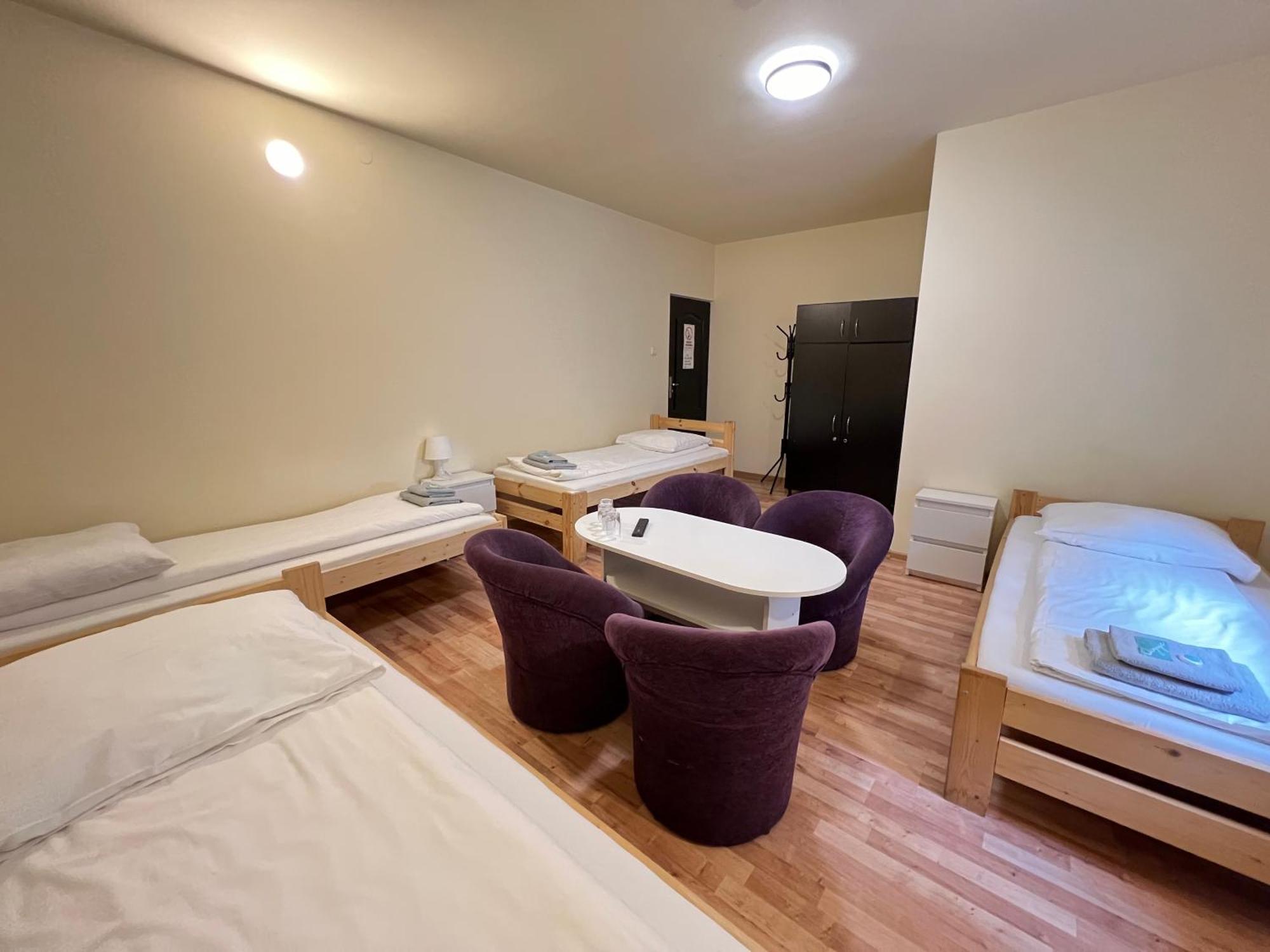 Hostel Etna - -noclegi *