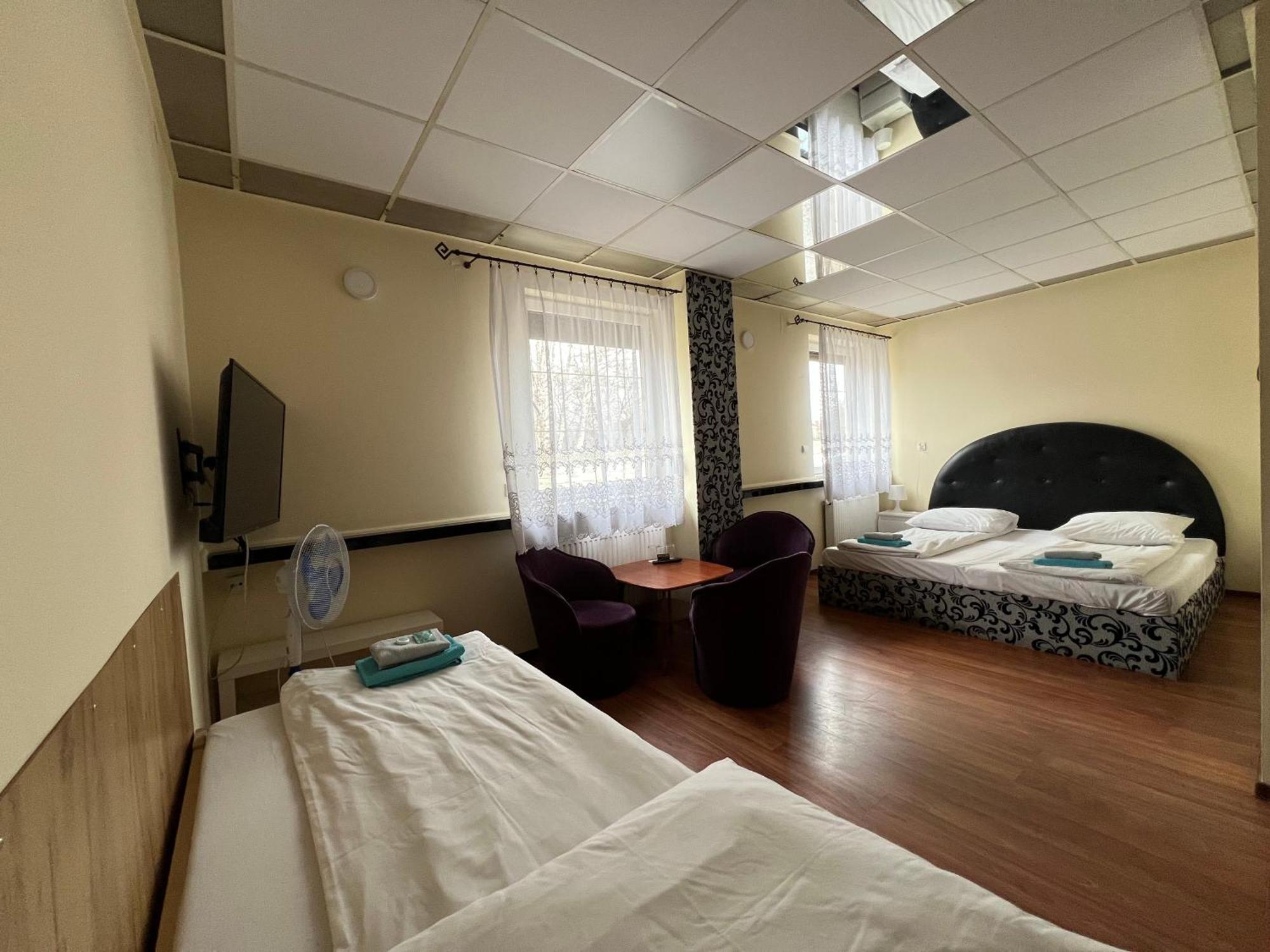 Hostel Etna - -noclegi