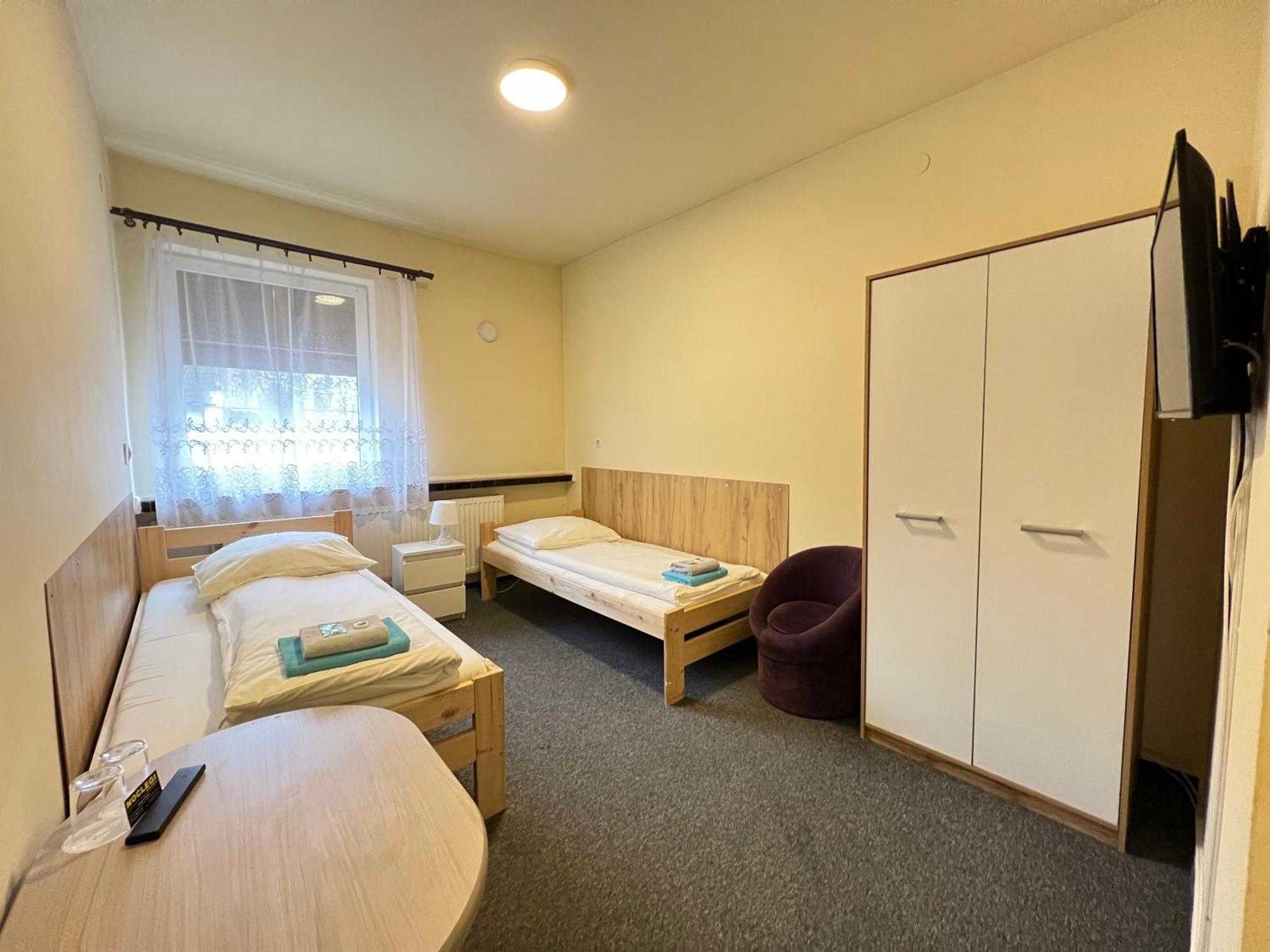 Hostel Etna - -noclegi *