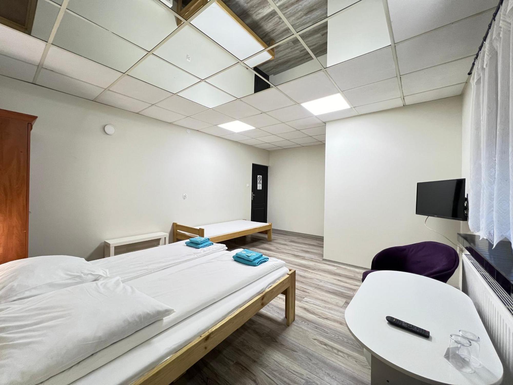 Hostel Etna - -noclegi