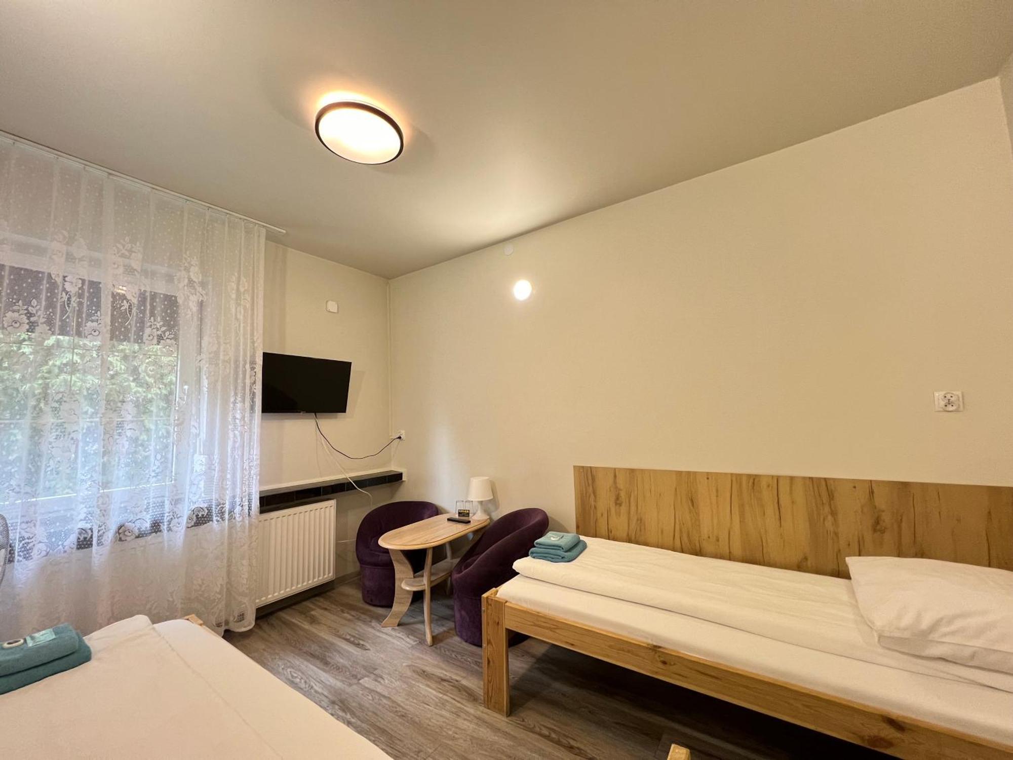Etna - -noclegi Hostel Rzeszow