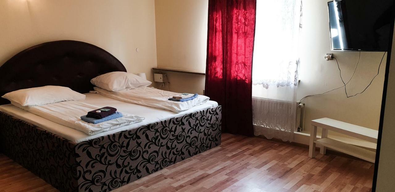 Hostel Etna - -noclegi Rzeszow